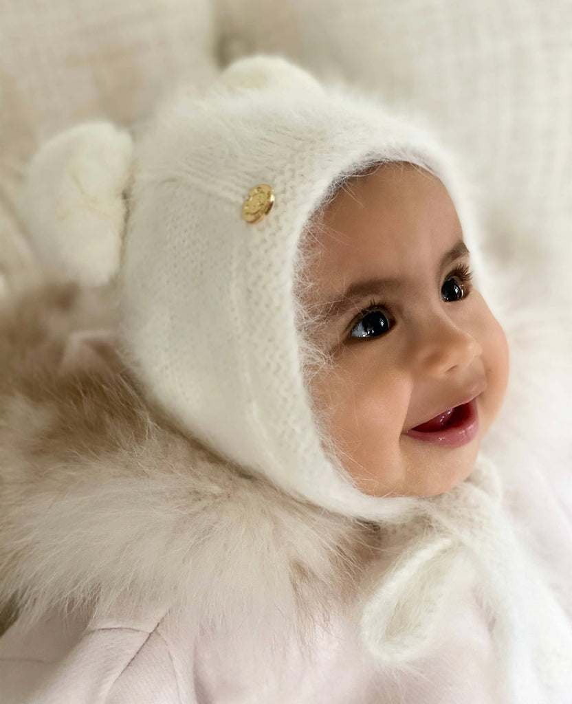 Auguste Teddy White Cashmere Bonnet - Piccoli & Co 